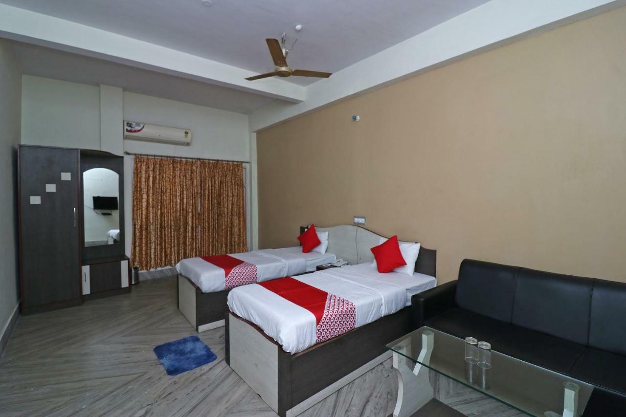 Oyo 37989 Hotel Debarshi Bankura Room photo